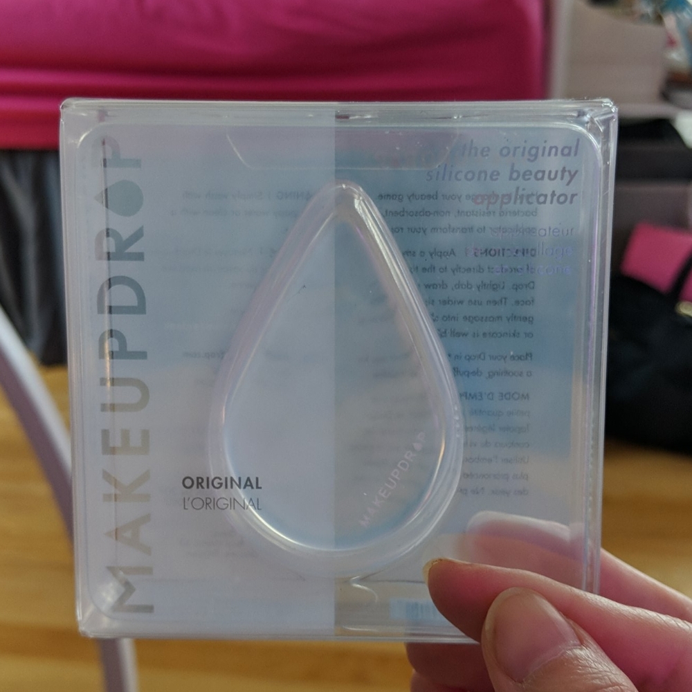 NIB make up silicone make up sponge